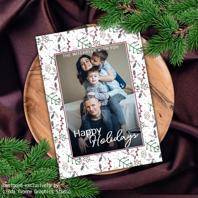 Cartes Pour Fêtes Annuelles Aiguilles de pin vert foncé Motif Red Holly Berrie (Créateur téléchargé)