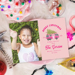 Cartes Pour Fêtes Annuelles Arbre de Noël sur photo rose RV<br><div class="desc">Illustration d'un camping-car rose orné de lumières de Noël et de couronnes avec un arbre de Noël attaché au sommet de ficelle rose. L'Arrière - plan est rose pâle. Personnalisez tout le texte et la photo à gauche.</div>