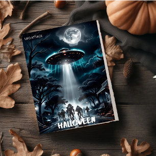 Cartes Pour Fêtes Annuelles Attaque d'Alien UFO effrayante pour Halloween cett