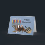 Cartes Pour Fêtes Annuelles Basset Hound Chanukah Card Menorah Dreidel<br><div class="desc">Se souvenir de sa famille et de ses amis pendant la saison de Chanukah est un merveilleux moyen de rester en contact avec les gens qui vous aiment et qui vous tiennent à coeur. J'ai créé ces cartes de chien Chanukah avec amour et attention et je suis sûr que quiconque...</div>