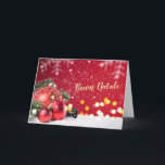 Cartes Pour Fêtes Annuelles Baubles rouges, branches d'épinettes Noël italien<br><div class="desc">Baubles rouges de Noël avec branches d'épinettes et neige tombante Carte de voeux italienne. Le texte en avant en italien dit :Joyeux Noël. En italien aussi - Joyeux Noël et Bonne Année.</div>