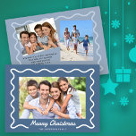 Cartes Pour Fêtes Annuelles Bordure agitée Joyeux Noël 3 Photos Bleu<br><div class="desc">Cette carte photo de Noël avec une bordure blanche ondulée rétro sur un arrière - plan bleu poussiéreux offre de l'espace pour 3 photos et un message personnel.</div>