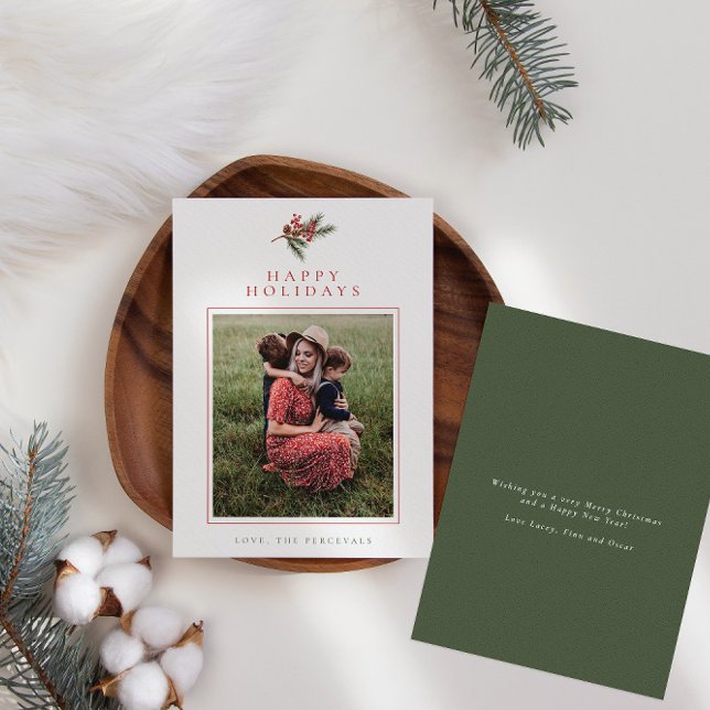 Cartes Pour Fêtes Annuelles Branche de pin moderne & Berries Photo (Créateur téléchargé)