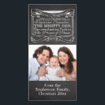 Cartes Pour Fêtes Annuelles Chalkboard Christian Christmas<br><div class="desc">Une photo, avec un effet de tableau et de craie cool et un grand Passage de la Bible de Noël. Personnalisez cette Bible de Noël avec l'Écriture de Passage d'Ésaïe 9:6... pour nous un Fils est donné, et son nom sera appelé Merveilleux, Conseiller, LE DIEU PUISSANT, Le Père éternel, Le...</div>