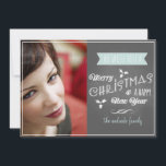 Cartes Pour Fêtes Annuelles Chalkboard Holiday Flat Card Blue Christmas Soll<br><div class="desc">Cartes de fin de année de tableau noir avec bannière de Noël bleu et photo personnalisée sur arrière - plan gris. 5x7 Cartes plates de vacances avec un modèle photo et le texte blanc "Joyeux Noël et une bonne année". Le design typographique est imprimé sur un arrière - plan de...</div>