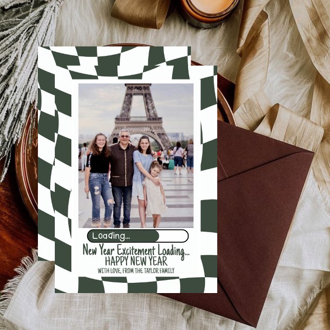 Cartes Pour Fêtes Annuelles Chargement...Rétro Groovy Branché Bonne Année 2025 (Créateur téléchargé)