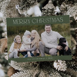 Cartes Pour Fêtes Annuelles CHARLIE Green Family Photo Joyeux Noël Vintage<br><div class="desc">CHARLIE Green Family Photo Vintage Joyeux Noël Carte de vacances. Personnalisez l'avant de la carte avec une photo,  votre nom de famille et l'année. Personnalisez le dos avec un accueil de vacances ou des nouvelles de famille en option,  et votre nom de famille.</div>