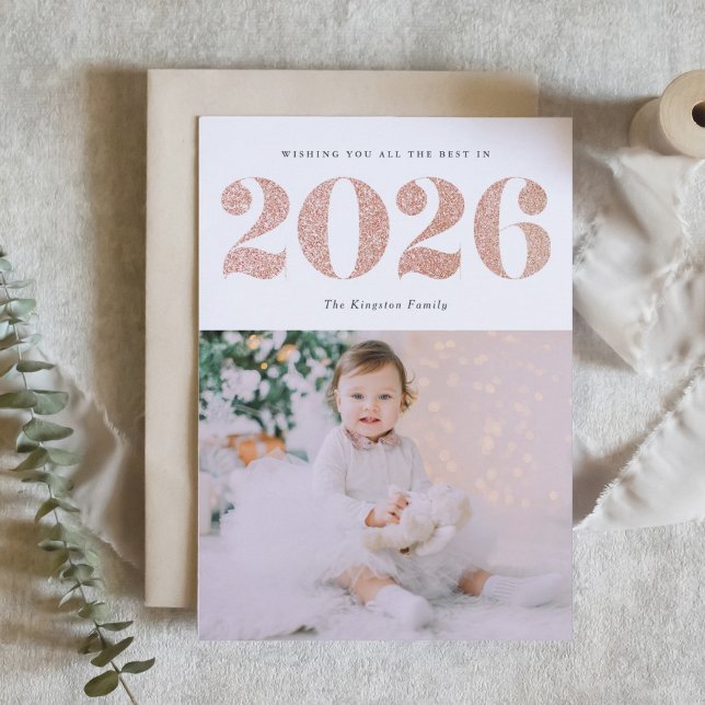Cartes Pour Fêtes Annuelles Chic 2022 Rose Gold Parties scintillant Bonne anné (Customizable photo 2026 Happy New Year card featuring festive faux rose gold glitter.)