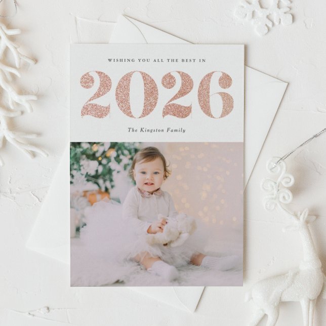 Cartes Pour Fêtes Annuelles Chic 2022 Rose Gold Parties scintillant Bonne anné (Customizable photo New Year postcard featuring 2026 in faux rose gold glitter.)