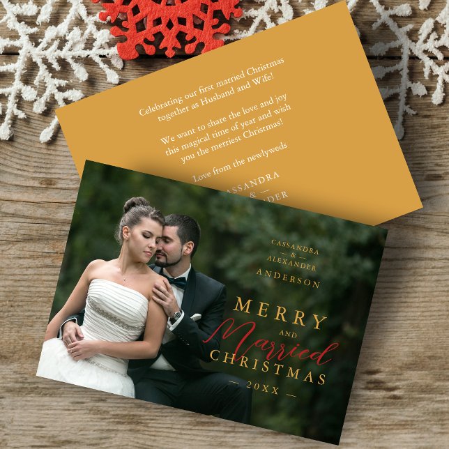 Cartes Pour Fêtes Annuelles Chic First Christmas Married In Red & Gold Photo (Chic First Christmas Married In Red & Faux Gold Photo Holiday Card with Envelope.)
