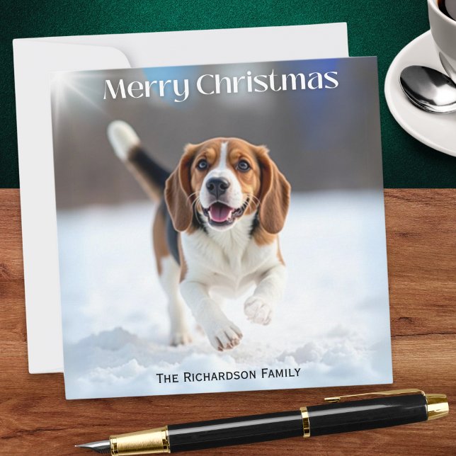 Cartes Pour Fêtes Annuelles Chien Beagle Festif En hiver Noël De Neige (A personalized Christmas card, with picture of a beagle dog running through winter snow)