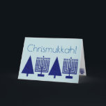 Cartes Pour Fêtes Annuelles Chrismukkah Navy Blue Holiday Ajouter Votre Photo<br><div class="desc">Ajoutez votre photo de famille préférée à l'intérieur de cette charmante carte de vacances Chrismukkah en bleu marine sur bleu pastel. Cette élégante carte de voeux moderne est conçue pour les familles mixtes qui fêtent à la fois Hanoukka et Noël. Les images bleu marine foncé d'une Menorah Hanoukka et d'un...</div>