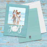 Cartes Pour Fêtes Annuelles Christmas Holiday Joy Photo Simple Trendy Beach<br><div class="desc">Ce design présente Noël vacances modernes Noël joie simple moderne, plage nautique photo de vacances tropicale, photo de famille 1 un turquoise, et dollar côtier océan tropical, mer vie turquoise turquoise, tendance texte de typographie unique, script de calligraphie lunaire police, île de vacances moderne minimaliste, cartes de voeux de Noël,...</div>
