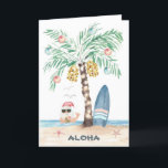 Cartes Pour Fêtes Annuelles Christmas Island Surf Père Noël Palm Tree Beach<br><div class="desc">thème surf La carte de Noël présente un palmier (décoré de décorations et de lampes à cordes) sur une île tropicale avec surf, étoiles de mer, oiseaux de mer et Père Noël nageant dans l'océan donnant l'enseigne Aloha tout en savourant une boisson tropicale. Les deux lignes de texte à l'intérieur...</div>