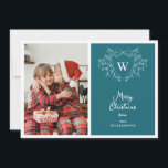 Cartes Pour Fêtes Annuelles Cimetière moderne bleu & blanc classe 2 photos<br><div class="desc">Étendez la joie de Noël avec cette carte de voeux de Noël élégante et moderne avec un design de guitare d'art blanc encadrant une crête classique facilement personnalisable avec vos initiales sur un arrière - plan bleu moderne. Ajoutez un de vos portraits de famille préférés à gauche de cette carte...</div>