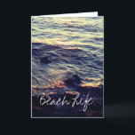 Cartes Pour Fêtes Annuelles Citations Vie de Plage Vagues Océan Coucher de Sol<br><div class="desc">Imprimé avec une belle et sereine scène de belles vagues de l'océan sur la plage !</div>