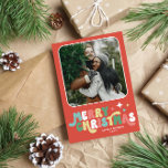 Cartes Pour Fêtes Annuelles Coral Red Retro Super Joyeux Noël<br><div class="desc">Carte photo de Noël retro super des années 60 en rouge corail imprimé avec votre photo à l'intérieur d'un cadre aux angles arrondis et une police amusante rétro.</div>