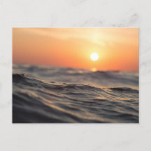 Corps d'eau pendant l'heure d'or