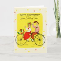 Couples montant l'anniversaire heureux tandem