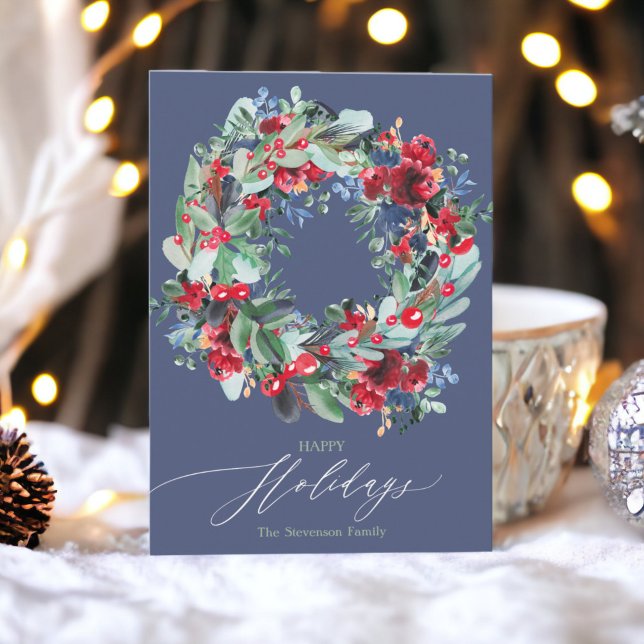 Cartes Pour Fêtes Annuelles Couronne de Noël chic florale rouge rustique bleue (Rustic floral red chic blue Christmas wreath happy Holiday Card)
