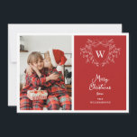 Cartes Pour Fêtes Annuelles Crête moderne rouge & blanc classe 2 photos<br><div class="desc">Étendez la joie de Noël avec cette carte de voeux de Noël élégante et moderne avec un design de guitare d'art blanc encadrant une crête classique facilement personnalisable avec vos initiales sur un arrière - plan rouge festif. Ajoutez un de vos portraits de famille préférés à gauche de cette carte...</div>