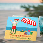 Cartes Pour Fêtes Annuelles Cute Custom Sunny Beach Santa Claus Noël<br><div class="desc">Cette jolie carte de Noël ensoleillée personnalisée fait la carte postale parfaite pour les temps chauds à la piscine ou à la plage. Faites-en une extravagance amusante sur le thème du pôle nord avec le Père Noël dans ses maillots de bain à côté d'un parapluie de plage rayé rouge et...</div>