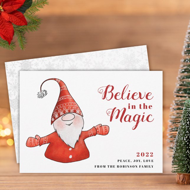 Cartes Pour Fêtes Annuelles Cute Gnome Croyez en la magie rouge Noël (Créateur téléchargé)