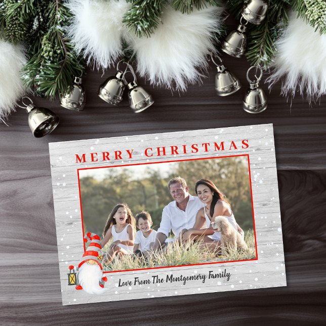 Cartes Pour Fêtes Annuelles Cute Gnome Photo personnalisée Noël rustique (Cute Gnome Custom Photo Rustic Christmas Holiday Card)