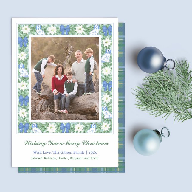 Cartes Pour Fêtes Annuelles Darling Staffordshire Chiens Bleu Blanc Noël (Christmas greenery frame with whimsical blue & white Staffordshire dogs, white poinsettia, blue bows)