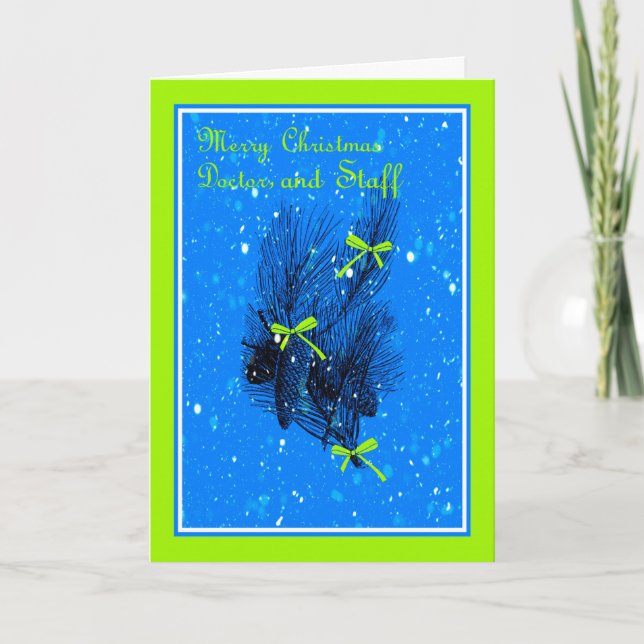 Cartes Pour Fêtes Annuelles Design bleu avec Pinecones & Branches Dr. & Person (Devant)