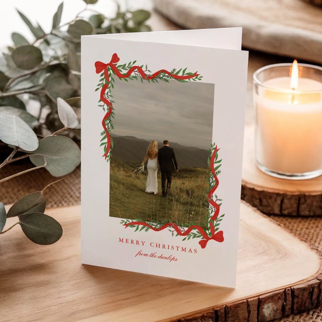Cartes Pour Fêtes Annuelles Elégant Bow rouge avec verdure Photo Noël (Elegant red ribbons with bows and greenery photo christmas holiday cards. )