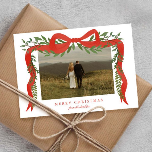 Cartes Pour Fêtes Annuelles Elégant Bow rouge avec verdure Photo Noël (Elegant red bow with greenery photo Christmas Holiday cards.)