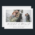 Cartes Pour Fêtes Annuelles élégant collage de photos minimal de Noël écriture<br><div class="desc">Une belle carte de Noël multi-photos,  parfaite pour envoyer des vœux de fêtes à la famille et aux amis. Un design élégant et minimal avec un texte écriture gracieux et béni saisissant. Personnalisez la couleur du design pour personnaliser votre carte. Fait partie d'une collection.</div>