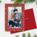 Cartes Pour Fêtes Annuelles Élégant Joyeux Noël Une photo Flocon de neige<br><div class="desc">Célébrez la saison avec style grâce à notre Elegant Joyeux Noël carte! Doté d'une option photo familiale et d'accents rouges et verts, ce design associe une typographie simple à un motif d'hiver rouge flocon pour un look classique. Parfait pour les amateurs de design minimaliste mais frappant, cette carte miniature créative...</div>
