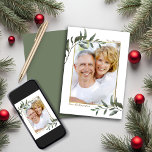 Cartes Pour Fêtes Annuelles Élégant Moderne de verdure Photo de Noël<br><div class="desc">Elégante aquarelle hiver verdure Noël Carte photo de vacances avec des branches modernes élégantes et un cadre en feuille d'or faux autour de votre propre photo. Facile de customiser le texte pour en faire un design vraiment personnalisé.</div>