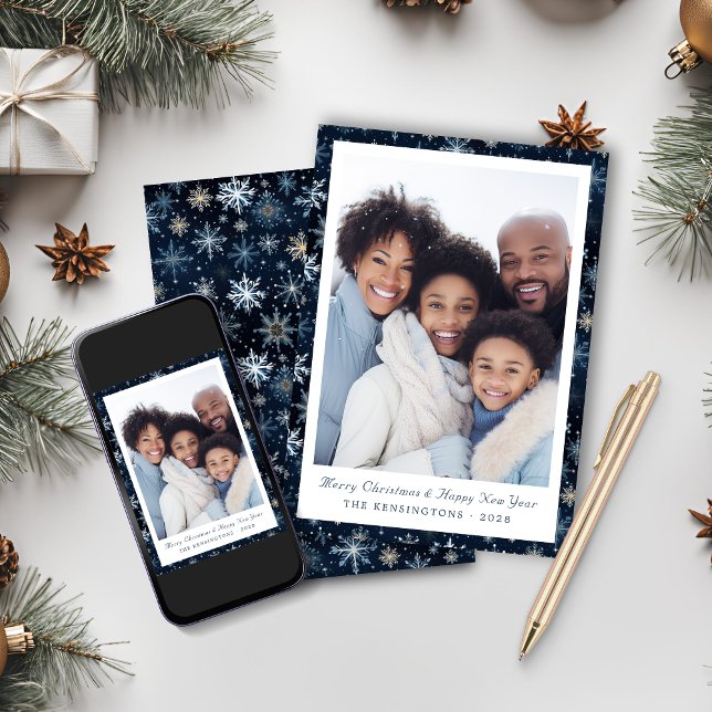 Cartes Pour Fêtes Annuelles Elégant Rustique Blue Snowflakes Photo de vacances (Rustic Elegant Blue Snowflakes Holiday Photo Christmas Card)