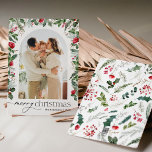 Cartes Pour Fêtes Annuelles Elégante Arche Botanique 1 Photo Joyeux Noël<br><div class="desc">Cette collection présente des fleurs rouges aquarelles,  des baies et de la verdure hivernale avec une typographie moderne et élégante,  avec un motif botanique d'hiver.</div>