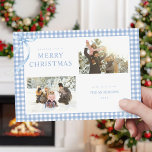Cartes Pour Fêtes Annuelles En vichy bleu plaqué deux photo<br><div class="desc">Créez vos propres cartes de Noël photo personnalisées avec deux de vos photos de famille avec le nom de typographie minimaliste personnalisé et l'année sur un mignon arrière - plan motif en plaid bleu en vichy.</div>