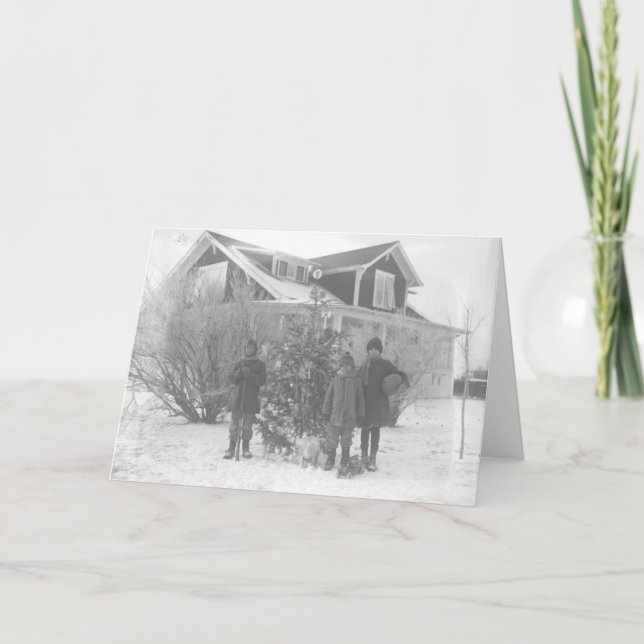 Cartes Pour Fêtes Annuelles Enfants dehors avec l'arbre de Noël (Devant)