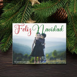 Cartes Pour Fêtes Annuelles Feliz Navidad Red Green Script Photo Espagnol<br><div class="desc">Carte postale moderne Feliz Navidad avec belle calligraphie en rouge et vert. Ces belles cartes postales photos de Noël en Espagne de vacances présentent un script magnifique et votre nom en blanc sur l'image horizontale complète.</div>