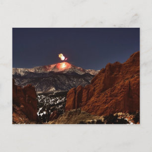 Cartes Pour Fêtes Annuelles Feu d'artifice du Nouvel An sur le sommet de Pikes