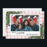 Cartes Pour Fêtes Annuelles Feuillage botanique des baies vitrées vertes<br><div class="desc">Unique, classique, tendance, jolie et décorative Carte de vacances. Joy Holidays salue le texte et l'espace pour customiser ou personnaliser avec une photo, nom de famille (ou noms individuels) et message de votre choix. encadré de baies rouges de vin de Bourgogne et de bouquets de fleurs vert foncé sur un...</div>