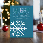 Cartes Pour Fêtes Annuelles Flocon de neige moderne Joyeux Noël - Non photo<br><div class="desc">Bleu et blanc - Un accueil de vacances joyeux et lumineux avec de la neige et de bonnes salutations de Nouvel An. Illustration avec des symboles fantaisistes et festifs de saison. Le dos de la carte comprend un motif chevron branché.</div>