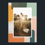 Cartes Pour Fêtes Annuelles Formes modernes colorées Portrait Photo<br><div class="desc">Des formes Abstraites dans des couleurs douces mais amusantes donnent à cette carte de vacances de style paysage un sentiment non traditionnel mais chaleureux. Ajoutez un message plus long de joie de vacances à l'arrière et partagez facilement vos mises à jour de famille avec des proches.</div>