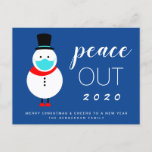 Cartes Pour Fêtes Annuelles Funny Snowman Mask Christmas<br><div class="desc">Funny motive Christmas holiday postcard celebrating the end to a tough 2020. A cartoon snowman is wearing a face mask standing next to "Peace Out 2020" in fun white typographiy against a blue background. You can personalize the greeting (initially set to "Merry Christmas & Cheers to a New Year") and...</div>