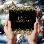 Cartes Pour Fêtes Annuelles Glam Gold Glitter Nom Joyeux Noël Noir<br><div class="desc">Glam Gold Nom de la Parties scintillant Script Joyeux Noël Noir. Or et noir Classy pour vos salutations festives avec fausse parties scintillant bordant les bords supérieur et inférieur sur le devant et dans un script de style manuscrit pour Joyeux Noël. Personnalisez facilement votre nom.</div>