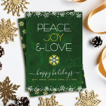 Cartes Pour Fêtes Annuelles Green Peace Jove Love Snowflake Typographie Bold<br><div class="desc">"Paix, joie et amour." Une illustration amusante, ludique, feuille d'or et flake blanc et typographie moderne sur un riche arrière - plan d'aquarelle vert foncé marbre foncé vous aide à ouvrir la saison des fêtes. D'autres flocons blancs et des points confettis encadrent la carte. Un motif de flocon blanc et...</div>