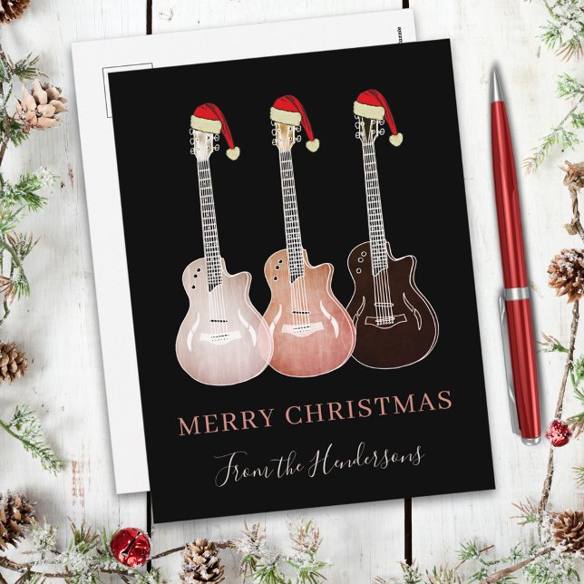 Cartes Pour Fêtes Annuelles Guitares rustiques joyeux noël Personnalisé (Personalized Guitars wearing Santa hats  christmas budget holiday greetings postcard)