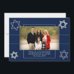 Cartes Pour Fêtes Annuelles Hanoukka moderne Blue Silver Star de David Photo<br><div class="desc">Minimal classique argent Bar/Bat mitzvah et Hanoukka moderne Star de David contre un arrière - plan solide crée un design élégant et sophistiqué. Pour d'autres couleurs de coordination ou des produits correspondants,  visitez JustFharryn @ Zazzle.com ou contactez le concepteur,  c/o Fharryn@yahoo.com Tous droits réservés. #zazzlemade #christmasDécor</div>