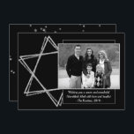 Cartes Pour Fêtes Annuelles Hanoukka moderne Silver Wishful Star of David Phot<br><div class="desc">Minimal classique argent Bar/Bat mitzvah et Hanoukka moderne Star de David contre un arrière - plan solide crée un design élégant et sophistiqué. Pour d'autres couleurs de coordination ou des produits correspondants,  visitez JustFharryn @ Zazzle.com ou contactez le concepteur,  c/o Fharryn@yahoo.com Tous droits réservés. #zazzlemade #christmasDécor</div>